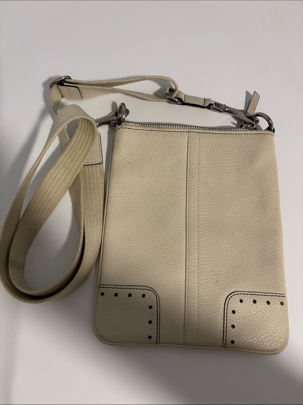 Vintage Coach Pebbled Leather Off-White Swing Pack Crossbody Bag